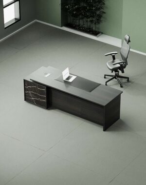 Flat Straight Manager Desk (Black Leg)